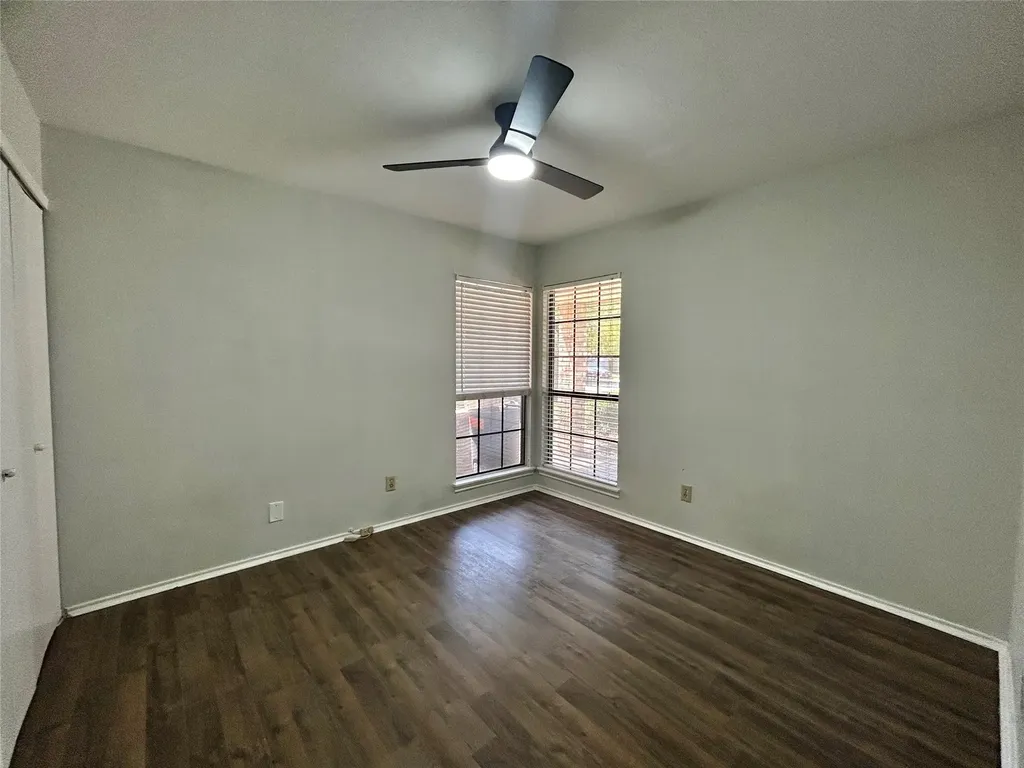 4205 Greencrest Drive Arlington TX 76016