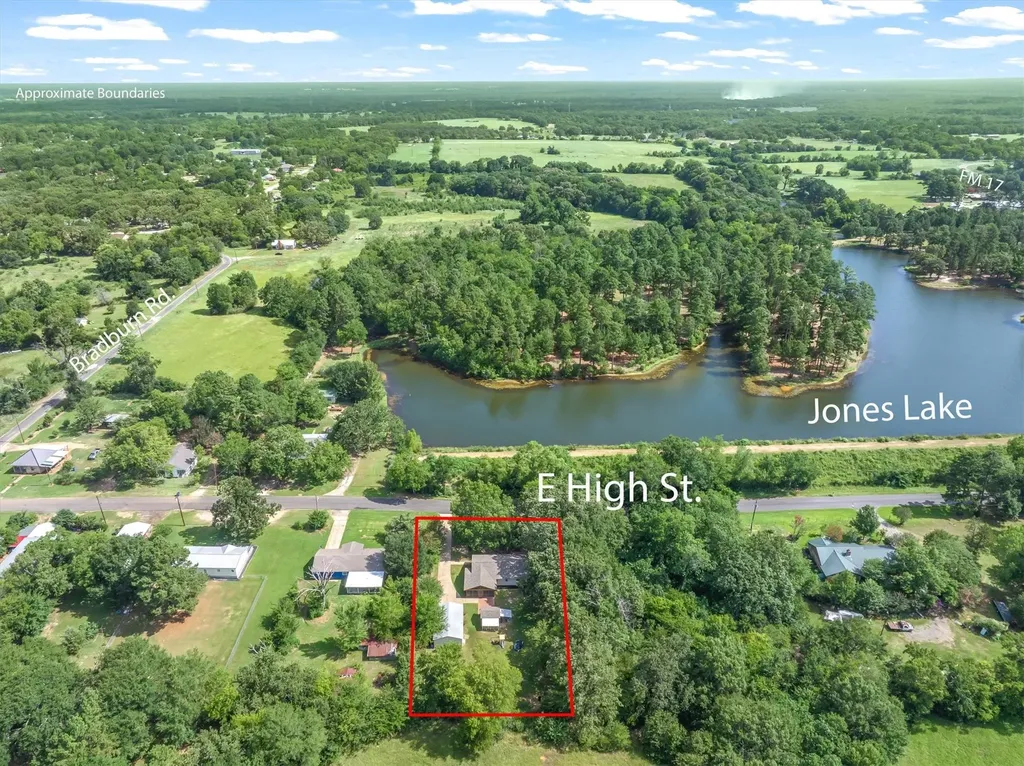720 E High Street Grand Saline TX 75140