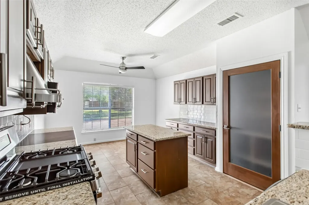 6610 Falcon Street Rowlett TX 75089