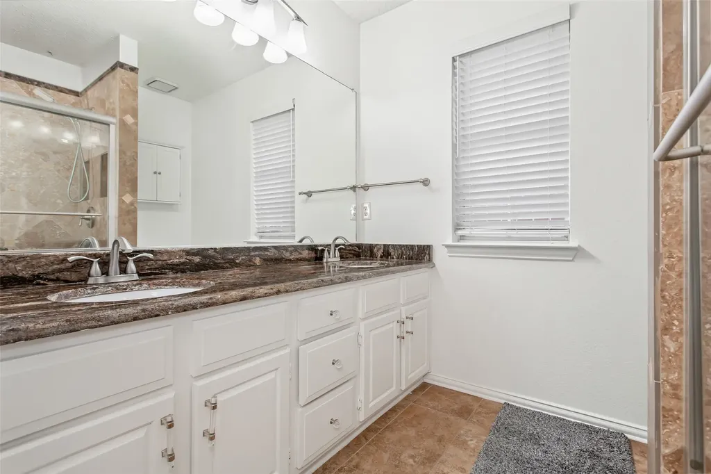 6610 Falcon Street Rowlett TX 75089