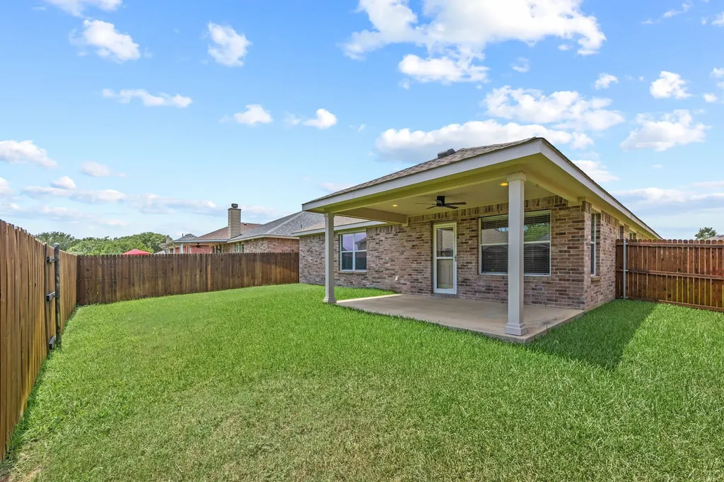 714 Bastrop Drive Arlington TX 76002