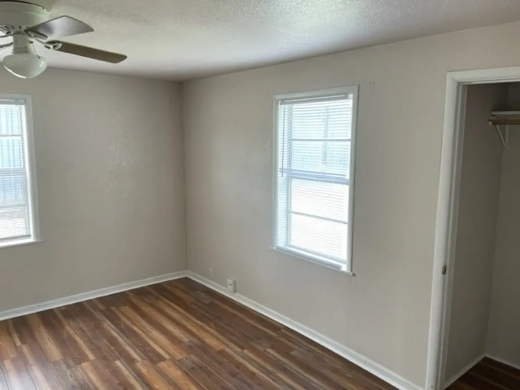 103 W Wichita Street Bowie TX 76230