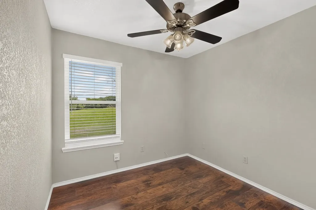 12820 Hilltop Drive Balch Springs TX 75180