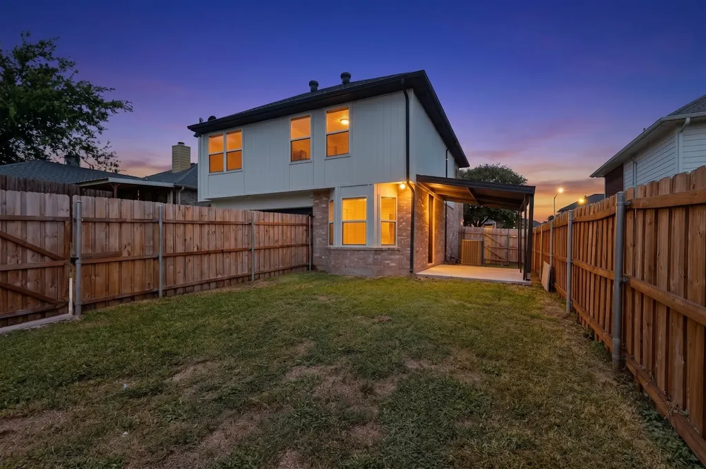 12820 Hilltop Drive Balch Springs TX 75180