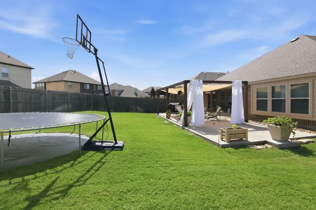 212 Spruce Valley Drive Justin TX 76247