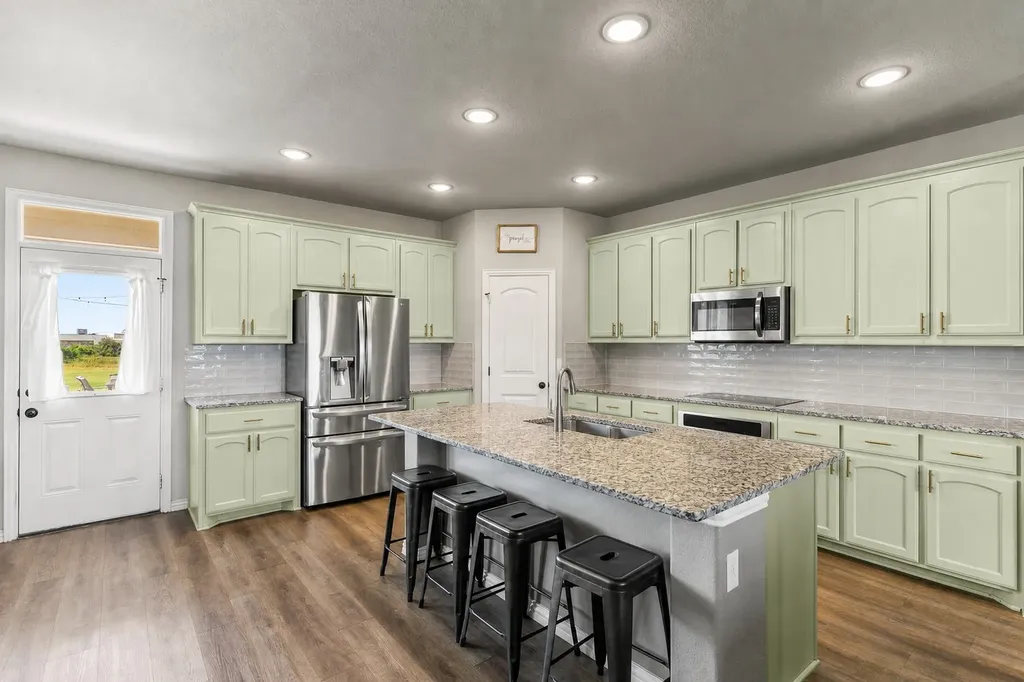 1011 Northern Oaks Court Springtown TX 76082