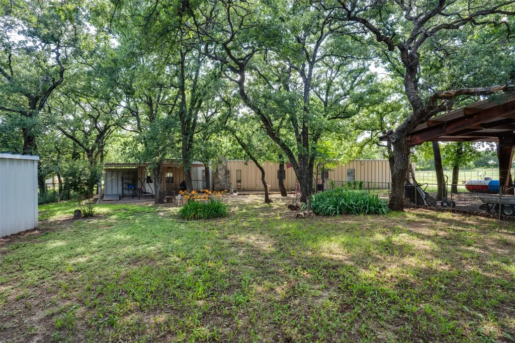 957 Cr 1886 Sunset TX 76270