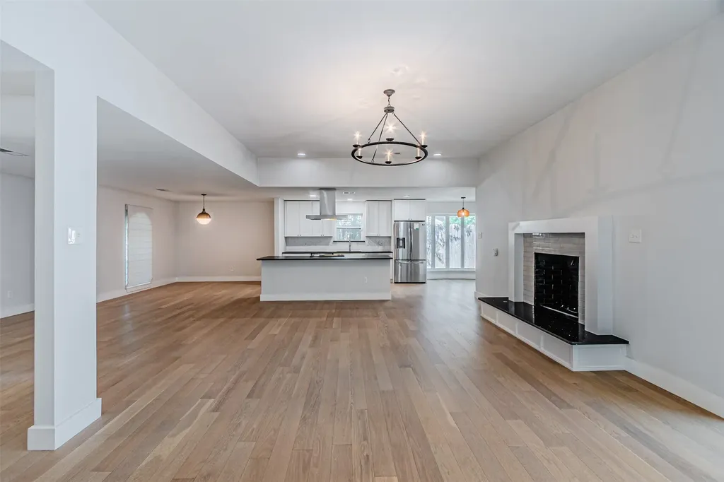 7229 Whispering Pines Drive Dallas TX 75248