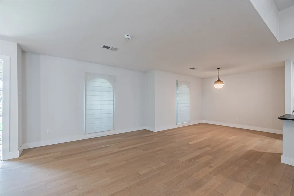 7229 Whispering Pines Drive Dallas TX 75248