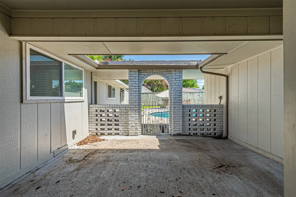 7229 Whispering Pines Drive Dallas TX 75248