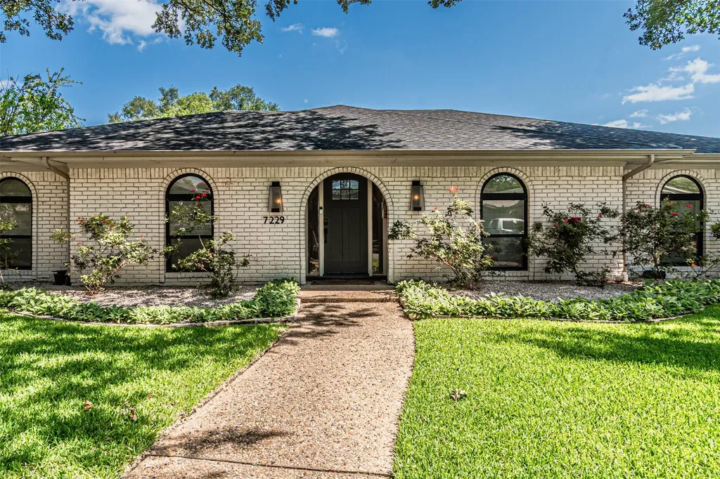 7229 Whispering Pines Drive Dallas TX 75248