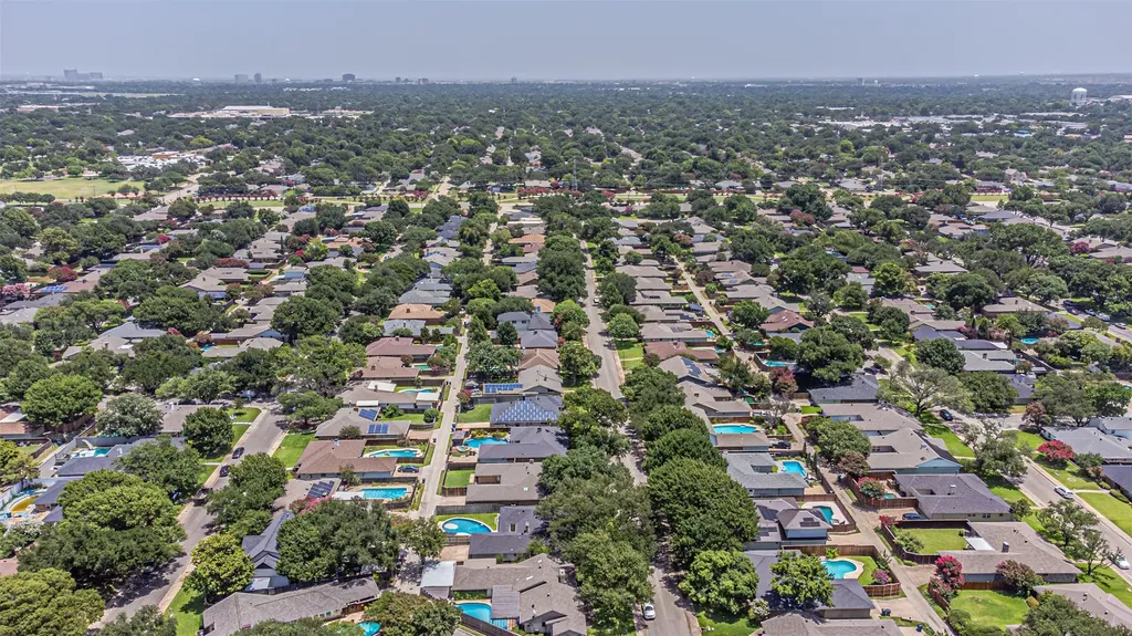 7229 Whispering Pines Drive Dallas TX 75248