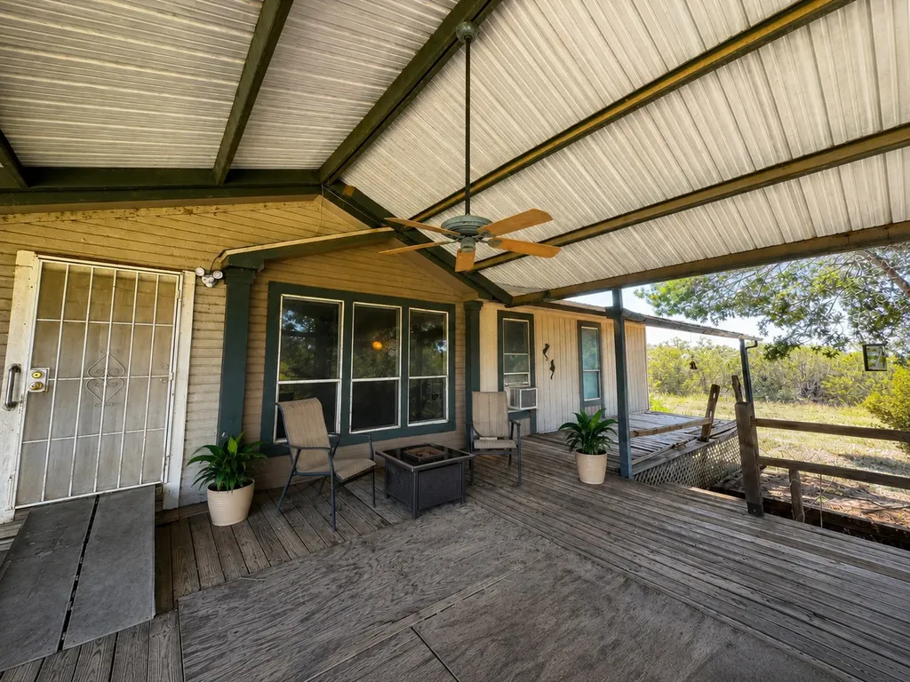 111 Salem Loop Graham TX 76450