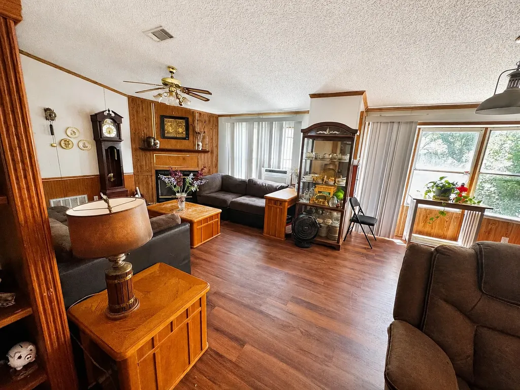 111 Salem Loop Graham TX 76450