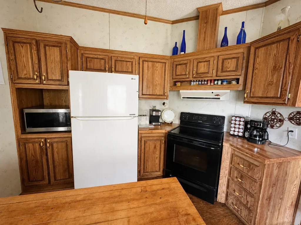 111 Salem Loop Graham TX 76450