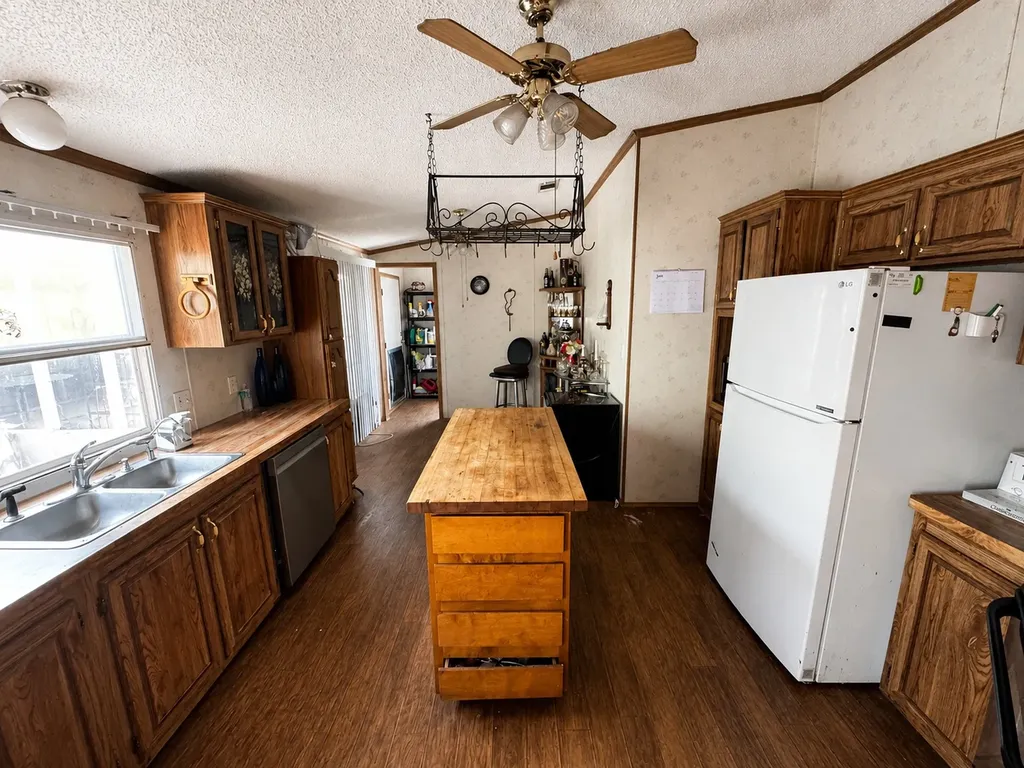 111 Salem Loop Graham TX 76450