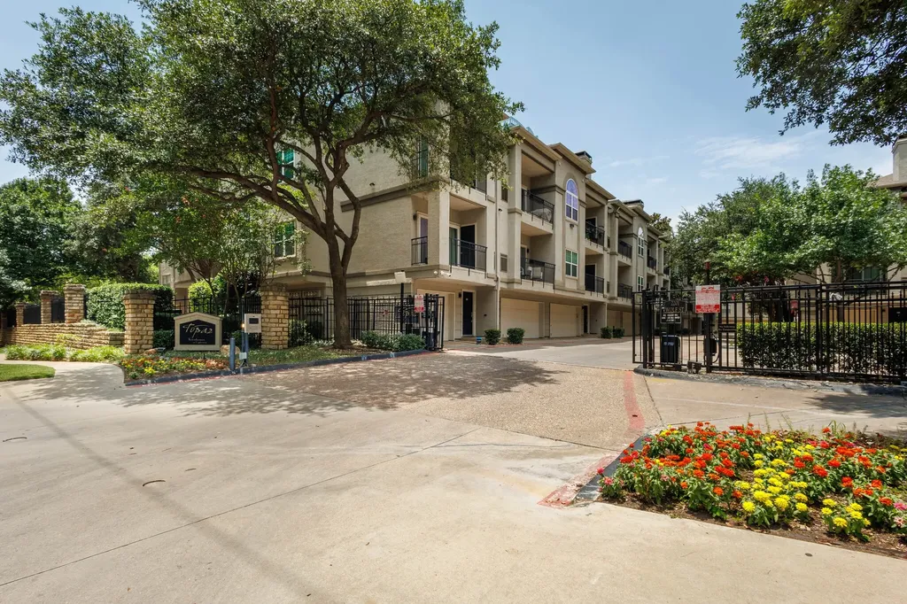 2201 Wolf Street Dallas TX 75201