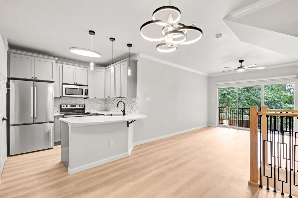 2201 Wolf Street Dallas TX 75201