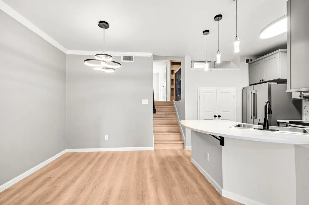 2201 Wolf Street Dallas TX 75201