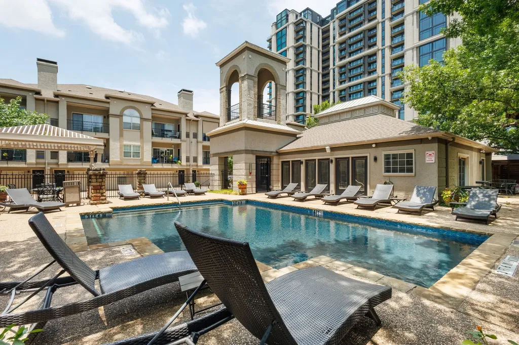 2201 Wolf Street Dallas TX 75201