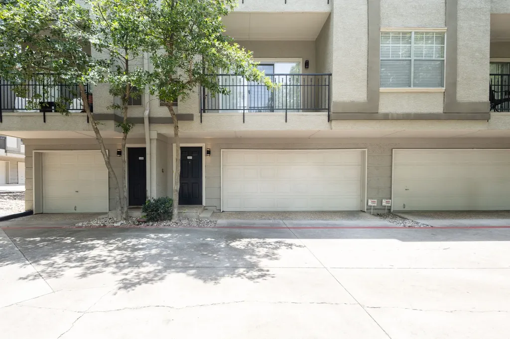 2201 Wolf Street Dallas TX 75201