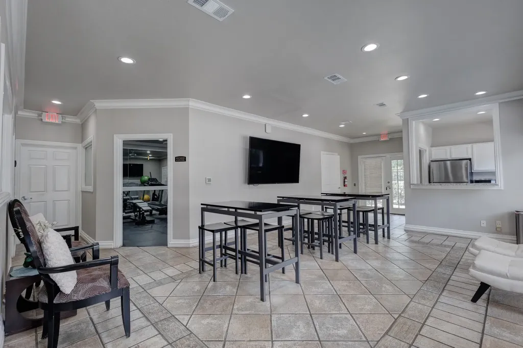 2201 Wolf Street Dallas TX 75201