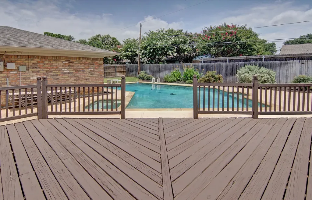 2208 Cambridge Drive Hurst TX 76054