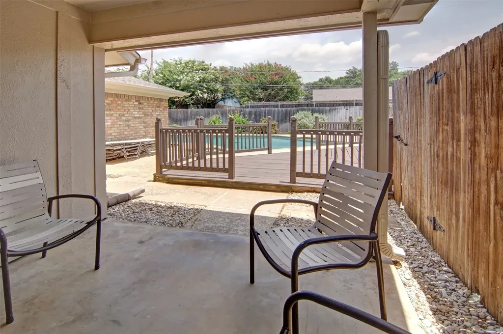 2208 Cambridge Drive Hurst TX 76054