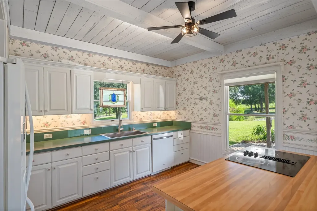 111 Vz County Road 3626 Edgewood TX 75117