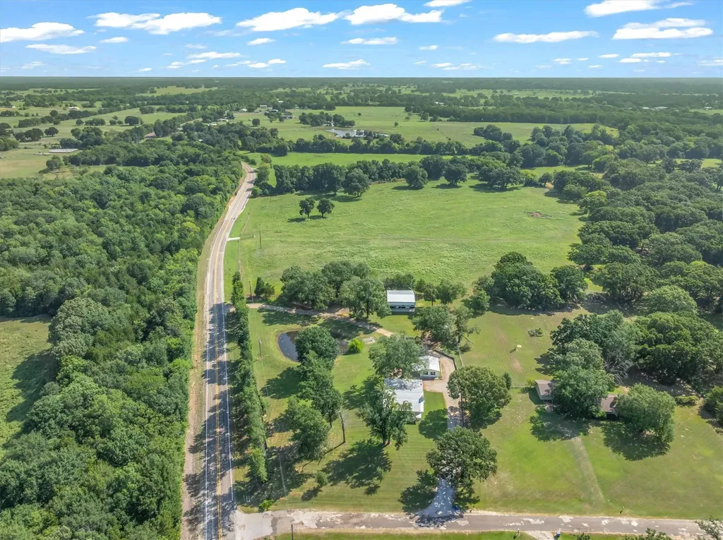 111 Vz County Road 3626 Edgewood TX 75117