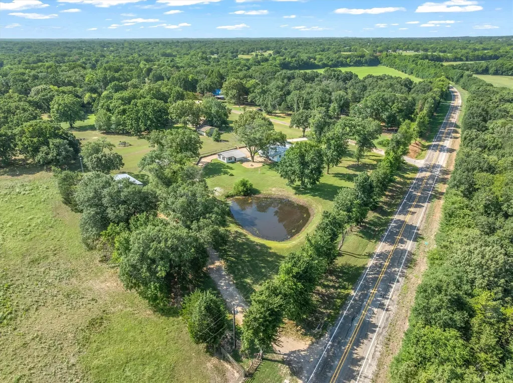 111 Vz County Road 3626 Edgewood TX 75117
