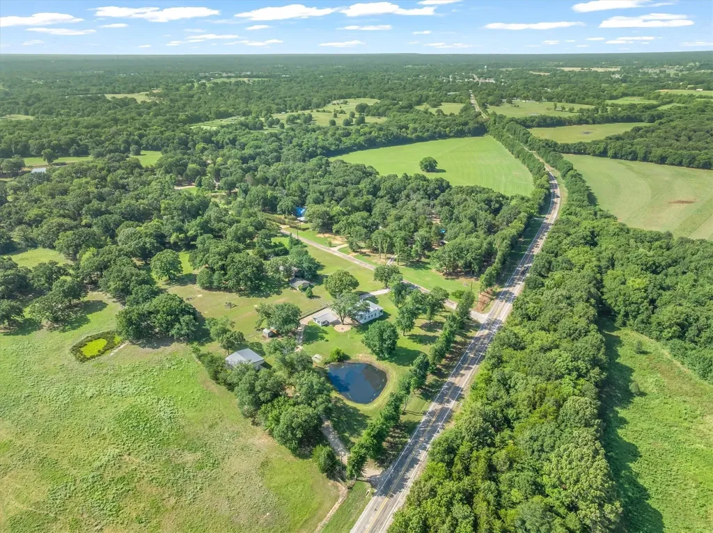 111 Vz County Road 3626 Edgewood TX 75117