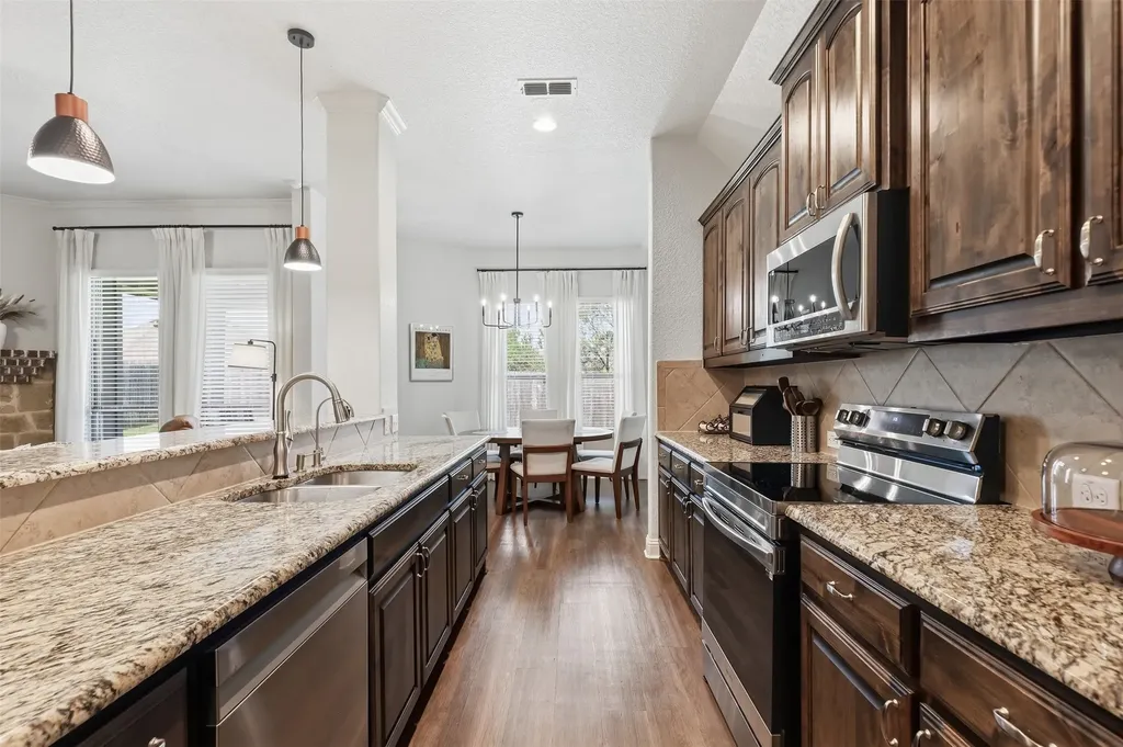 5217 Cross Plains Court Fort Worth TX 76126
