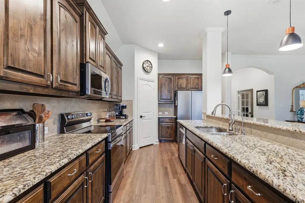 5217 Cross Plains Court Fort Worth TX 76126