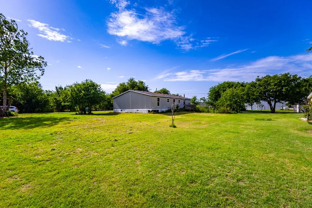 902 Commerce Street Newcastle TX 76372