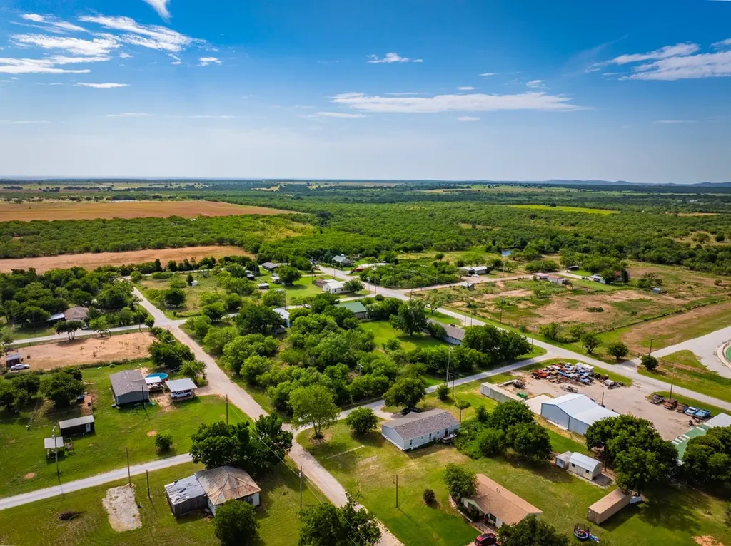 902 Commerce Street Newcastle TX 76372