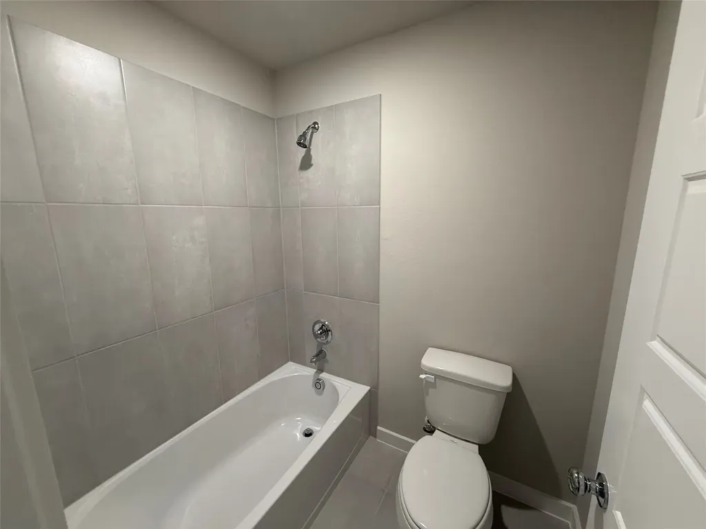 1233 Wolfsbane Drive Lavon TX 75166