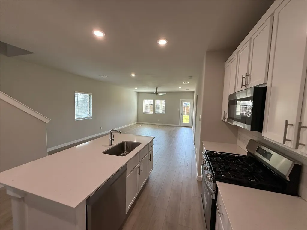 1233 Wolfsbane Drive Lavon TX 75166