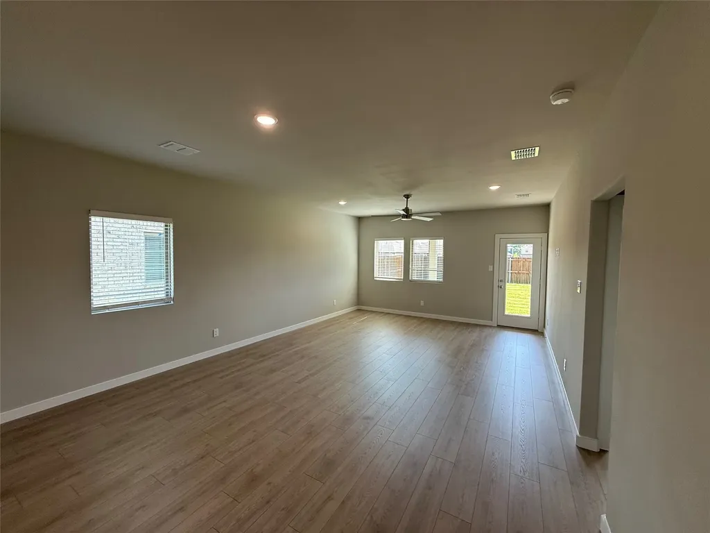 1233 Wolfsbane Drive Lavon TX 75166