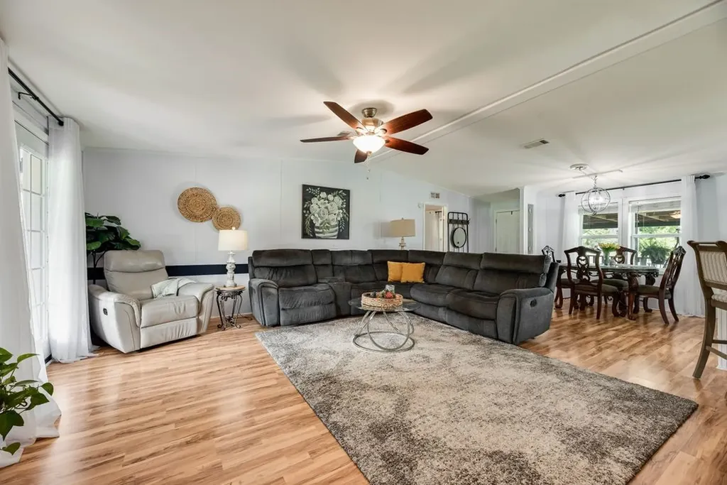 10661 County Road 360 Terrell TX 75161