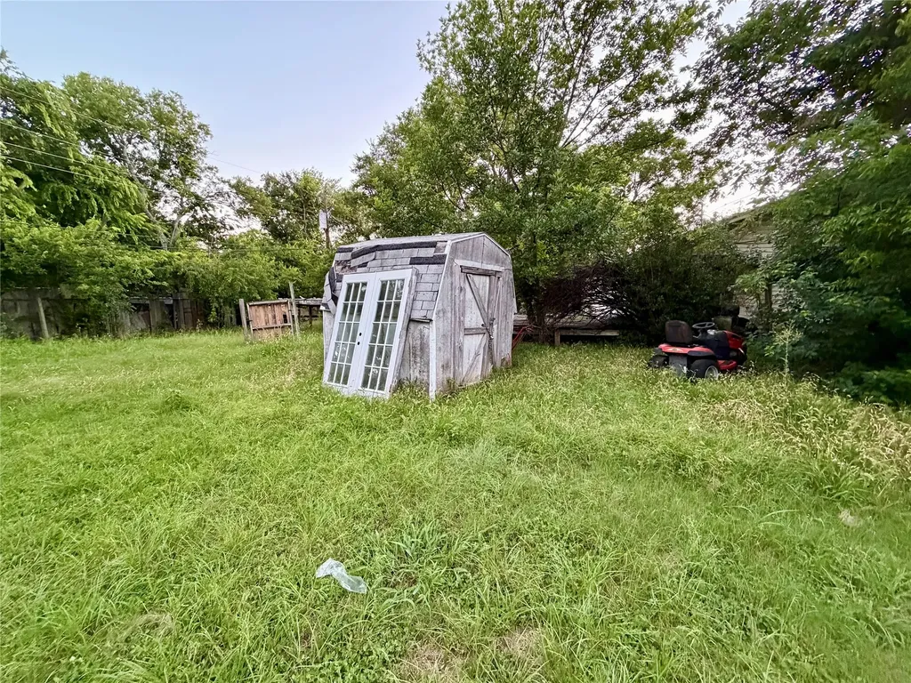 5113 Crowley Street Sansom Park TX 76114