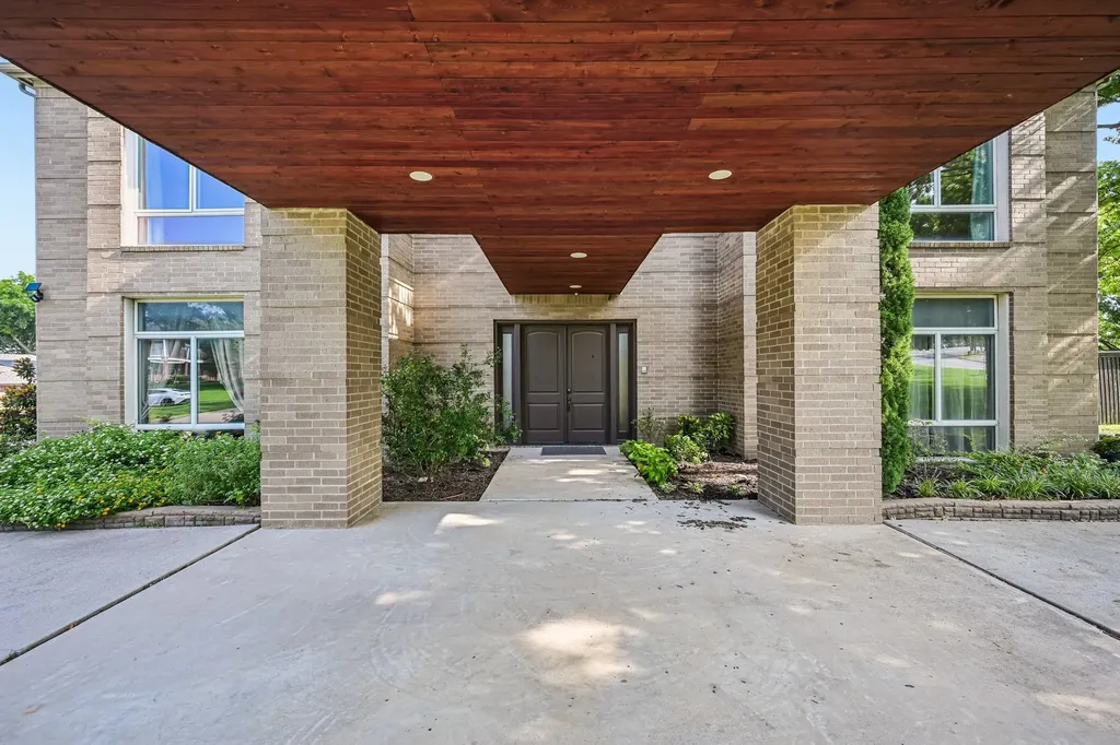 2237 High Country Drive Carrollton TX 75007