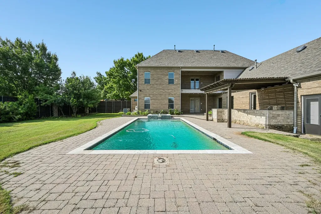 2237 High Country Drive Carrollton TX 75007