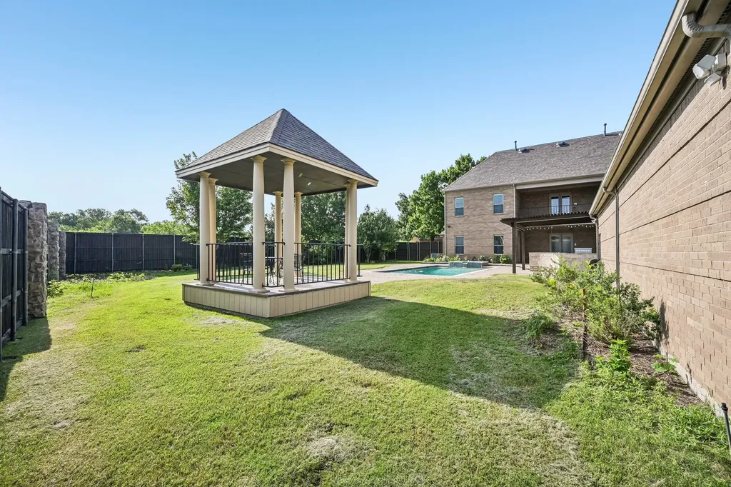 2237 High Country Drive Carrollton TX 75007