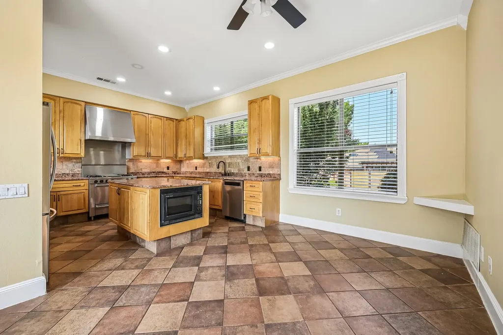 2237 High Country Drive Carrollton TX 75007