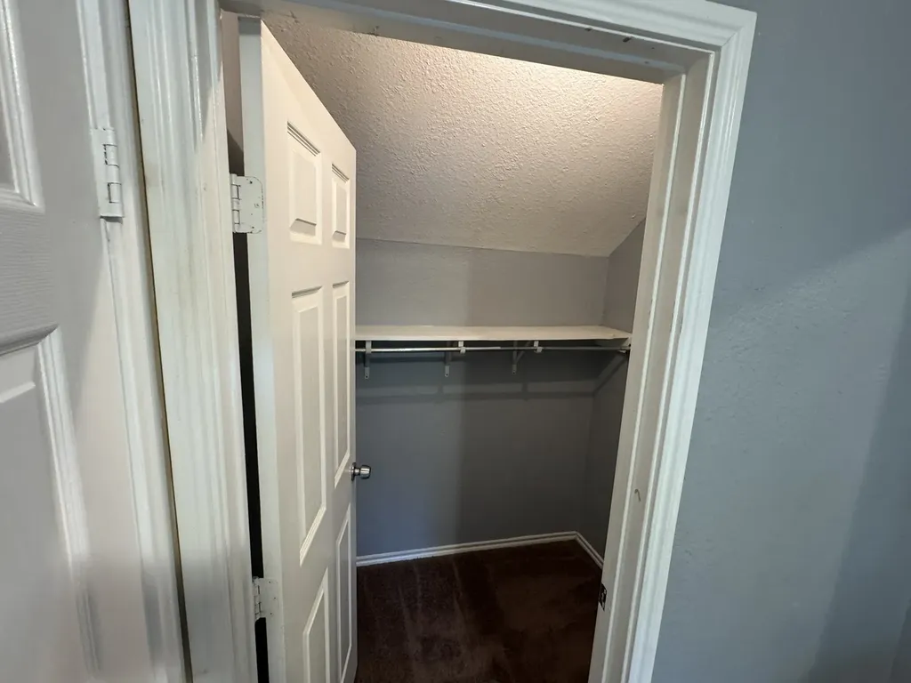 3850 Mt Ranier Street Dallas TX 75211