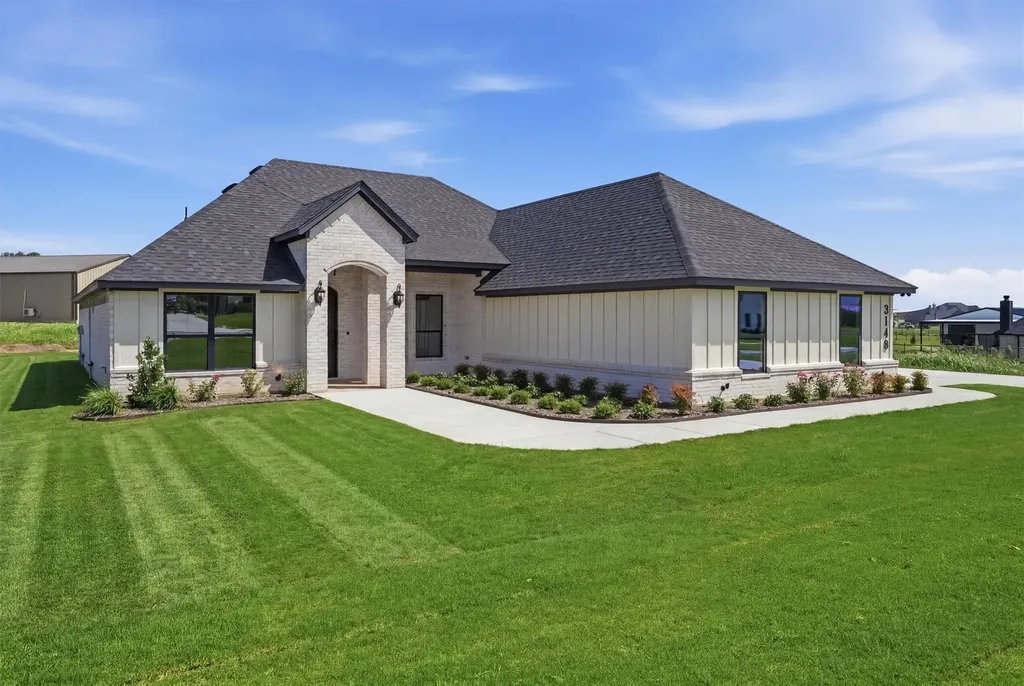 3148 Infinity Drive Weatherford TX 76087