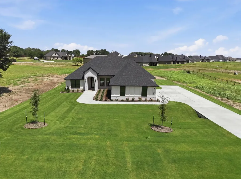 3148 Infinity Drive Weatherford TX 76087