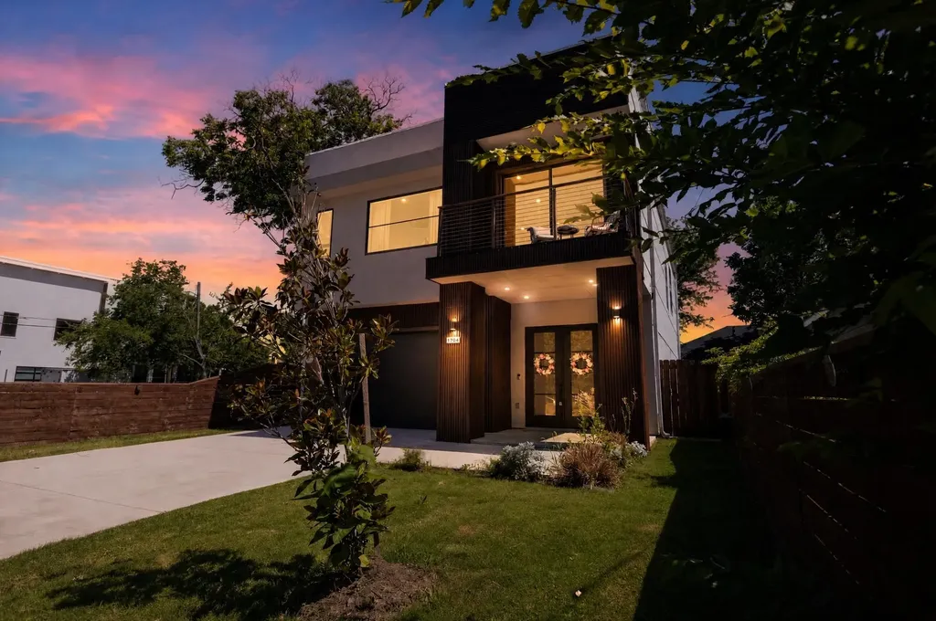 1704 Mcbroom Street Dallas TX 75212