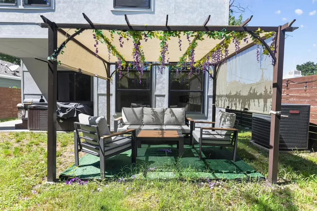 1704 Mcbroom Street Dallas TX 75212